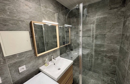 Grigny Apartment | Studio Grigny (2)