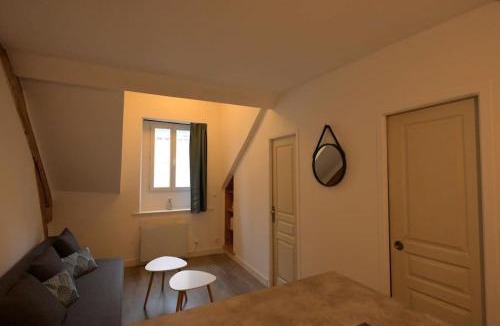 Quartier Bretagne Apartment | Studio Guépin : hyper centre au pied du tram