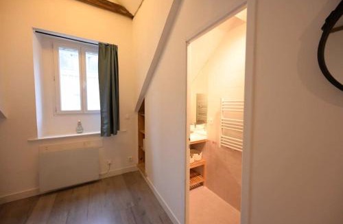 Quartier Bretagne Apartment | Studio Guépin : hyper centre au pied du tram