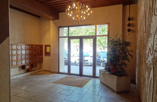 Croix Rousse Apartment | STUDIO "HIGH ON THE HILL", ideally located in Lyon