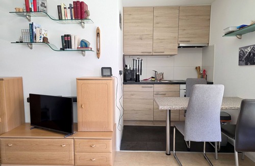 Graechen Apartment | Studio holiday flat - with large terrace