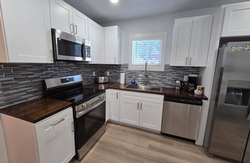 Carver Apartment | Studio home