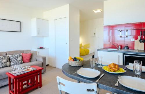 Mimizan-Plage Apartment | Studio Horizon-1 by Interhome