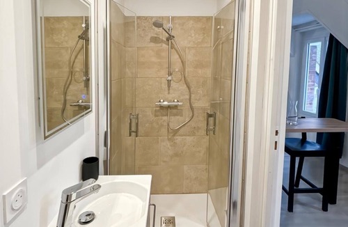 Mesnil-Val-Plage Apartment | Studio Horizon Bleu (5-minute walk from the sea)