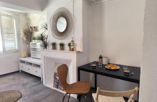 Old Town Apartment | Studio Horizon Toulon