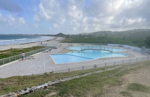 Cul de Sac Apartment | Studio Iguana