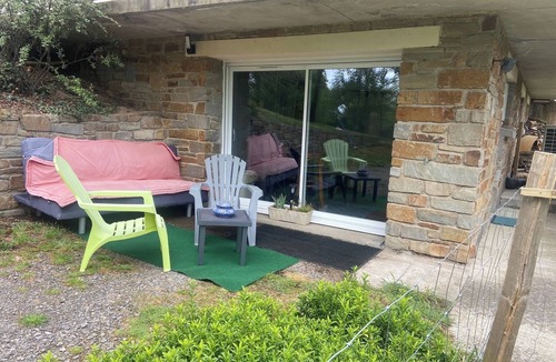 Cordemais Apartment | Studio in a country home