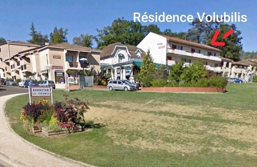 Barbotan-les-Thermes Apartment | Studio in Barbotan-les-Thermes - Balcony, Parking & 300 m from the Spa