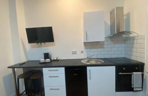 Bolton Apartment | Studio in bolton town, short stay studio 9