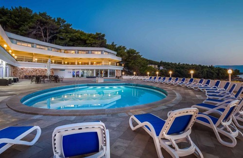 Island Hvar Apartment | Studio in close proximity to the sea