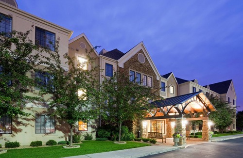 Eagan Apartment | Studio in Eagan 5 Mns to Mall of America