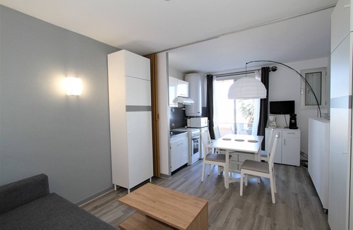 Le Grand Large Apartment | Studio in front of the beach