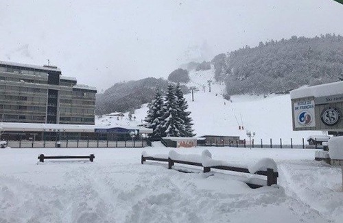 Eaux-Bonnes Apartment | Studio in Gourette - 4 ppl, balcony, 150m from slopes