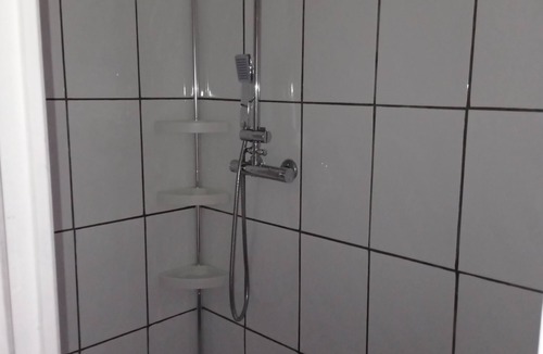 Montjaux Apartment | Studio in large house