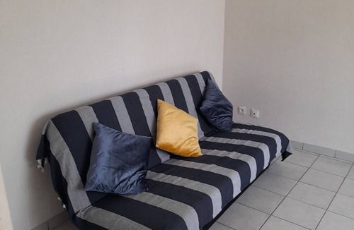 Laxou Apartment | STUDIO IN LAXOU SUITABLE FOR 2 PEOPLE