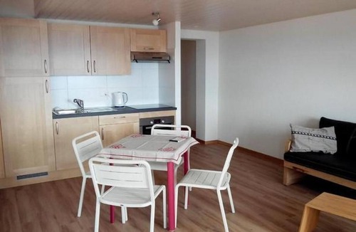 Chardonne Apartment | Studio in renoviertes Bauernhaus (3 Pers.) by Interhome