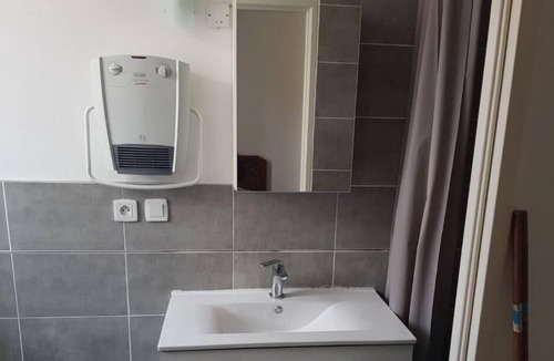 Saulce-sur-Rhone Apartment | Studio in Saulce sur Rhône