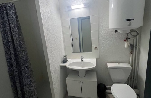 Compans-Caffarelli Apartment | Studio in the center of Toulouse, 7 minutes by bike from Place Saint Pierre
