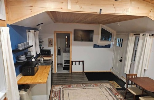 Monkton House | Studio in the country w/Hot Tub
