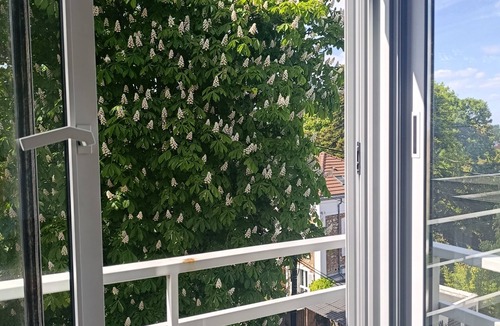 Meudon Apartment | Studio in the greenery with view of Paris 12 mn paris Montparnasse