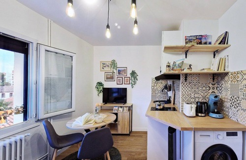 Fontaine-Bayonne-Cartoucherie House | Studio in the heart of Cartoucherie