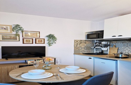Fontaine-Bayonne-Cartoucherie House | Studio in the heart of Cartoucherie