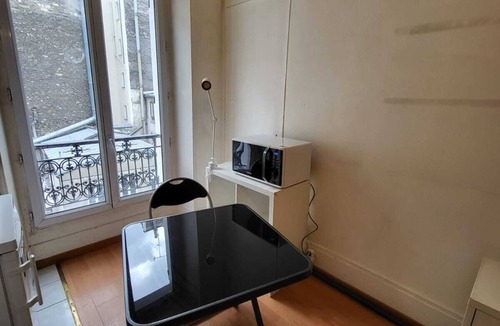 Batignolles Apartment | Studio in the Heart of Paris