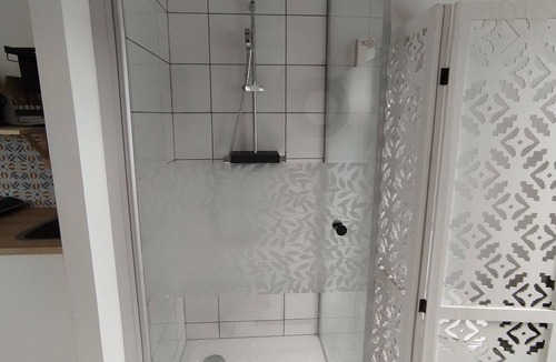 Saint-Brisson Apartment | Studio in the Morvan