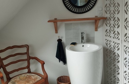 Saint-Brisson Apartment | Studio in the Morvan