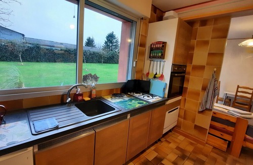 Sermange Apartment | Studio in the quiet and bright countryside