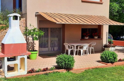 Sermange Apartment | Studio in the quiet and bright countryside