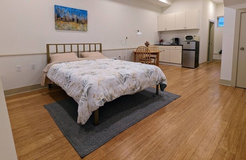 North Beach/Blue Ridge Condo | Studio in Trendy Ballard