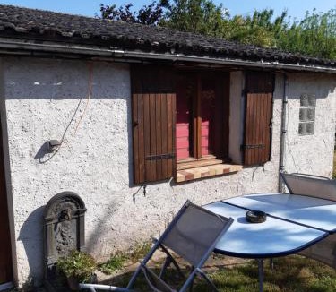 Saint-Illiers-la-Ville Apartment | Studio indépendant