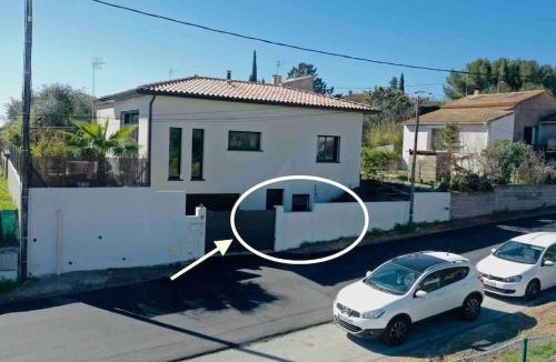 Castelnau-de-Guers Apartment | Studio indépendant a 20min des plages