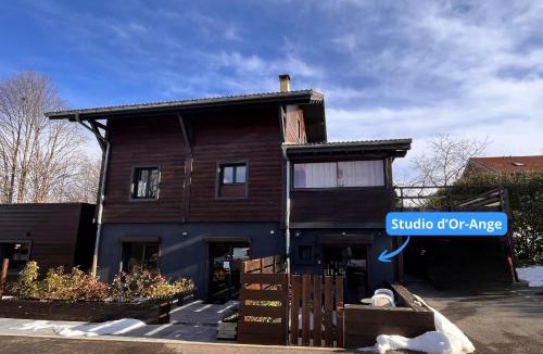 La Roche-sur-Foron Apartment | Studio indépendant avec terrasse privée, entrée autonome