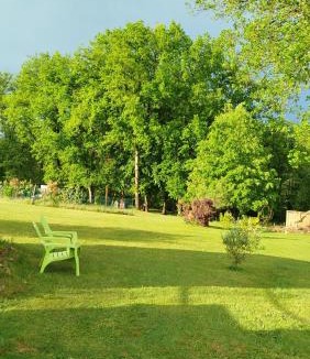 Chateau-l'Eveque Apartment | Studio indépendant au calme