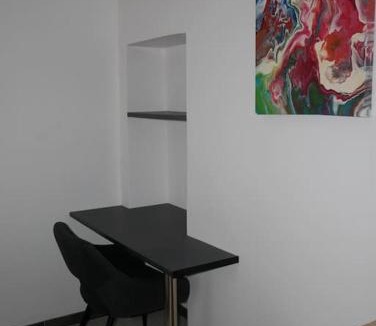 La Roche-sur-Yon Apartment | Studio Indépendant, au calme.