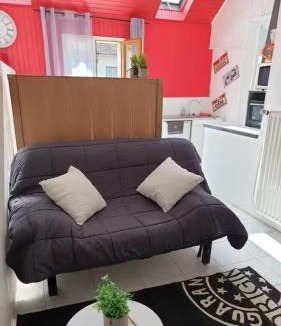 Nogent-l'Artaud Apartment | Studio Indépendant 5 min gare