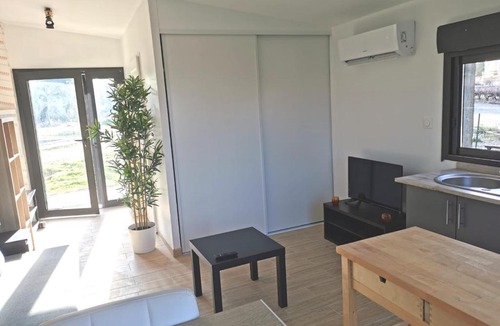 Pujaut Apartment | Studio indépendant, 10min Avignon