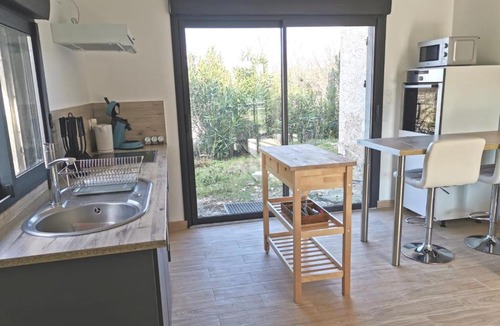 Pujaut Apartment | Studio indépendant, 10min Avignon
