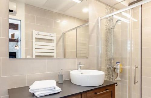 Sartrouville Apartment | Studio indépendant avec Jacuzzi
