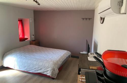 Ancy-le-Libre Apartment | Studio indépendant climatisé au calme