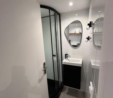 Aimargues Apartment | studio indépendant dans une villa