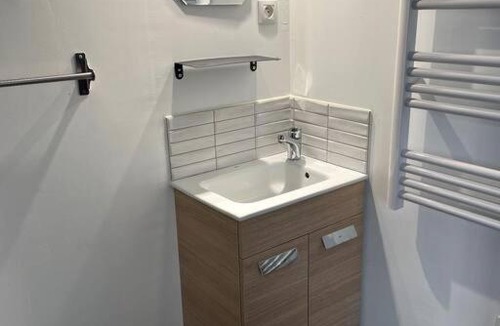 Andilly Apartment | Studio indépendant