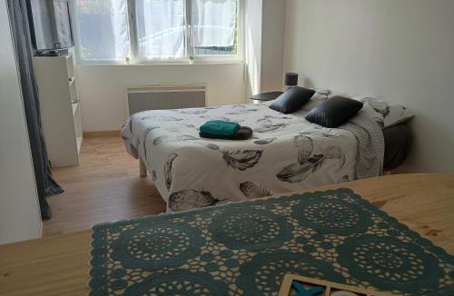 Bressuire Apartment | Studio indépendant