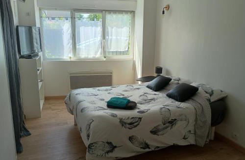 Bressuire Apartment | Studio indépendant