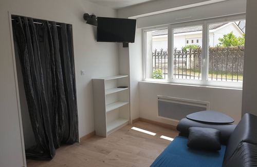 Bressuire Apartment | Studio Indépendant