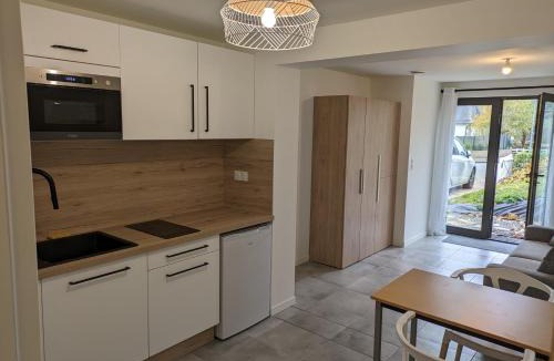 Cesson-Sevigne Apartment | Studio indépendant en rez-de-jardin