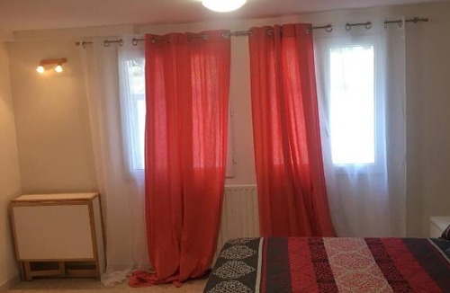 Saint-Symphorien-d'Ozon Apartment | Studio indépendant à 15 min de Lyon et de vienne.