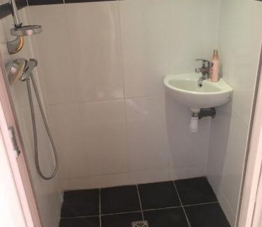 Saint-Symphorien-d'Ozon Apartment | Studio indépendant à 15 min de Lyon et de vienne.